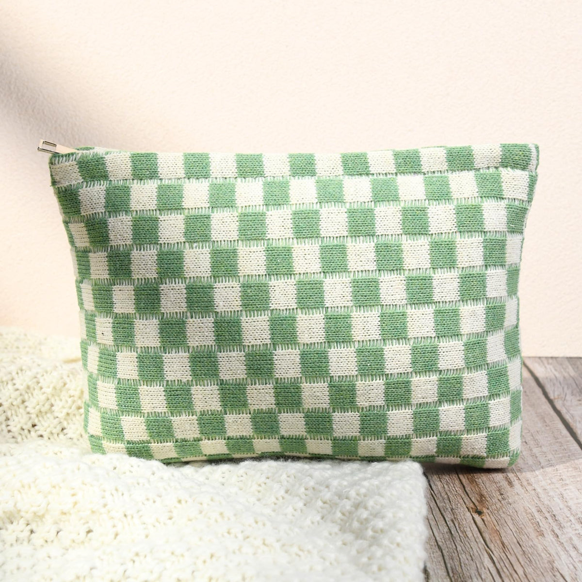 SOIDRAM checkered makeup bag set side view displaying size