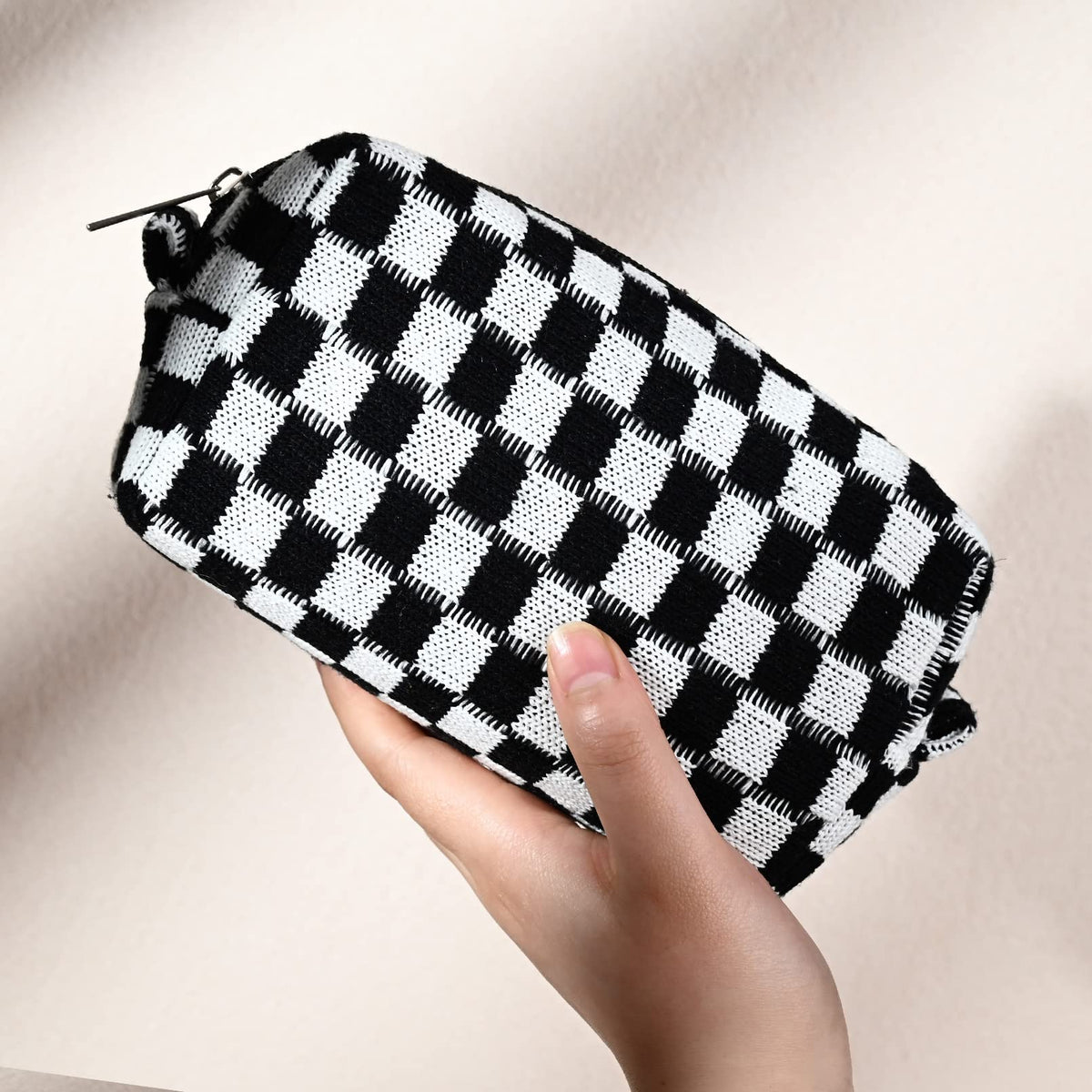 SOIDRAM cosmetic bag with toiletries inside