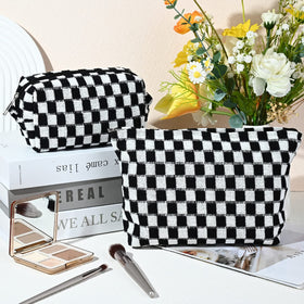 SOIDRAM cosmetic bag with zipper closure