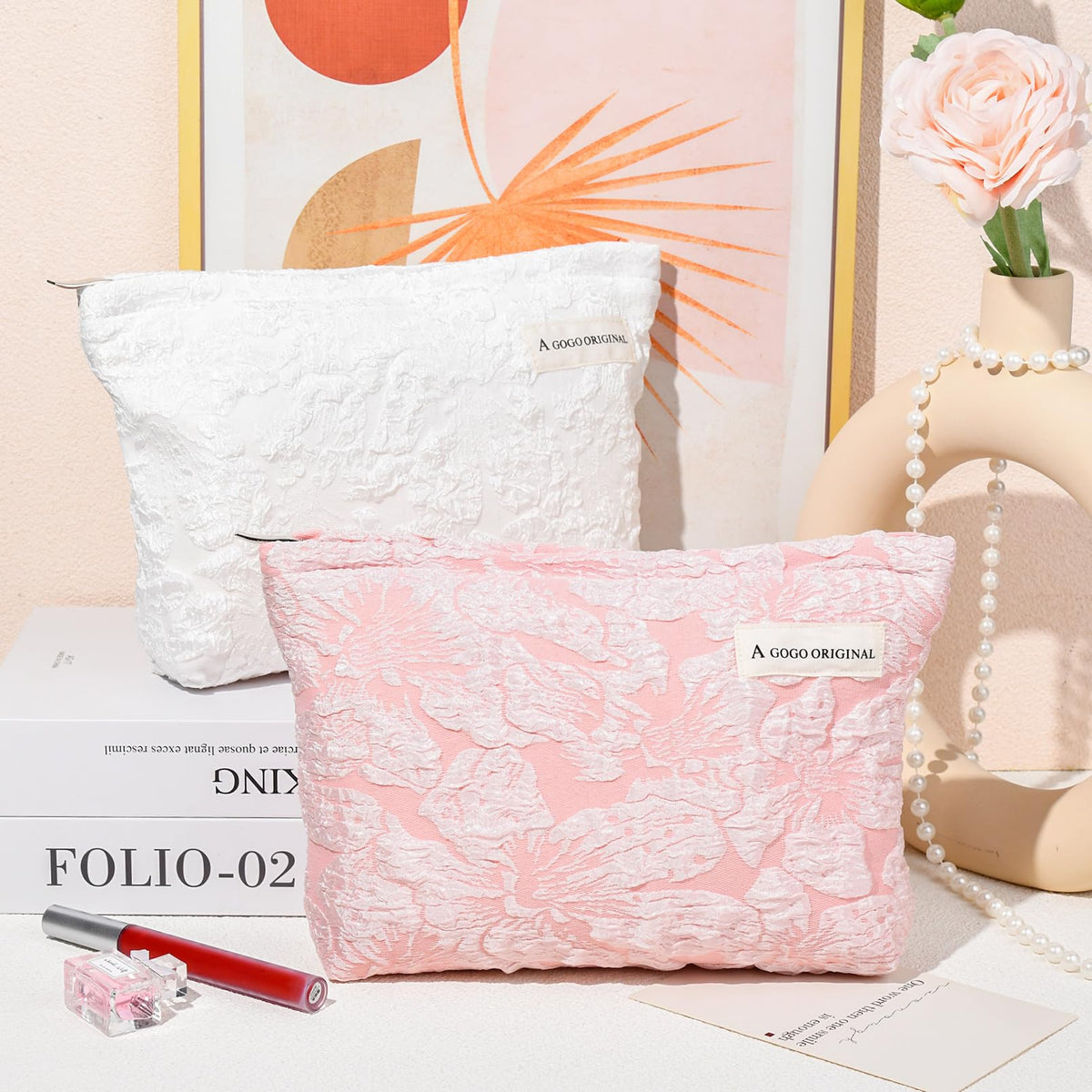 SOIDRAM Flower Makeup Bag Set side view showcasing zipper