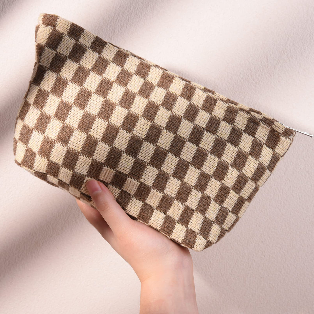 SOIDRAM makeup bag set packaging front view