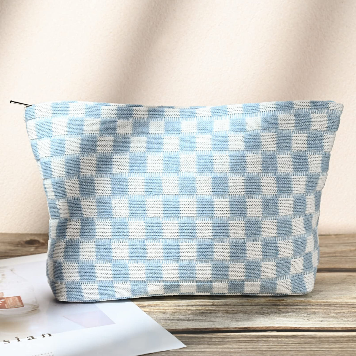 SOIDRAM makeup bag set with zippers and pattern details