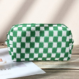 SOIDRAM makeup bag showing interior storage space