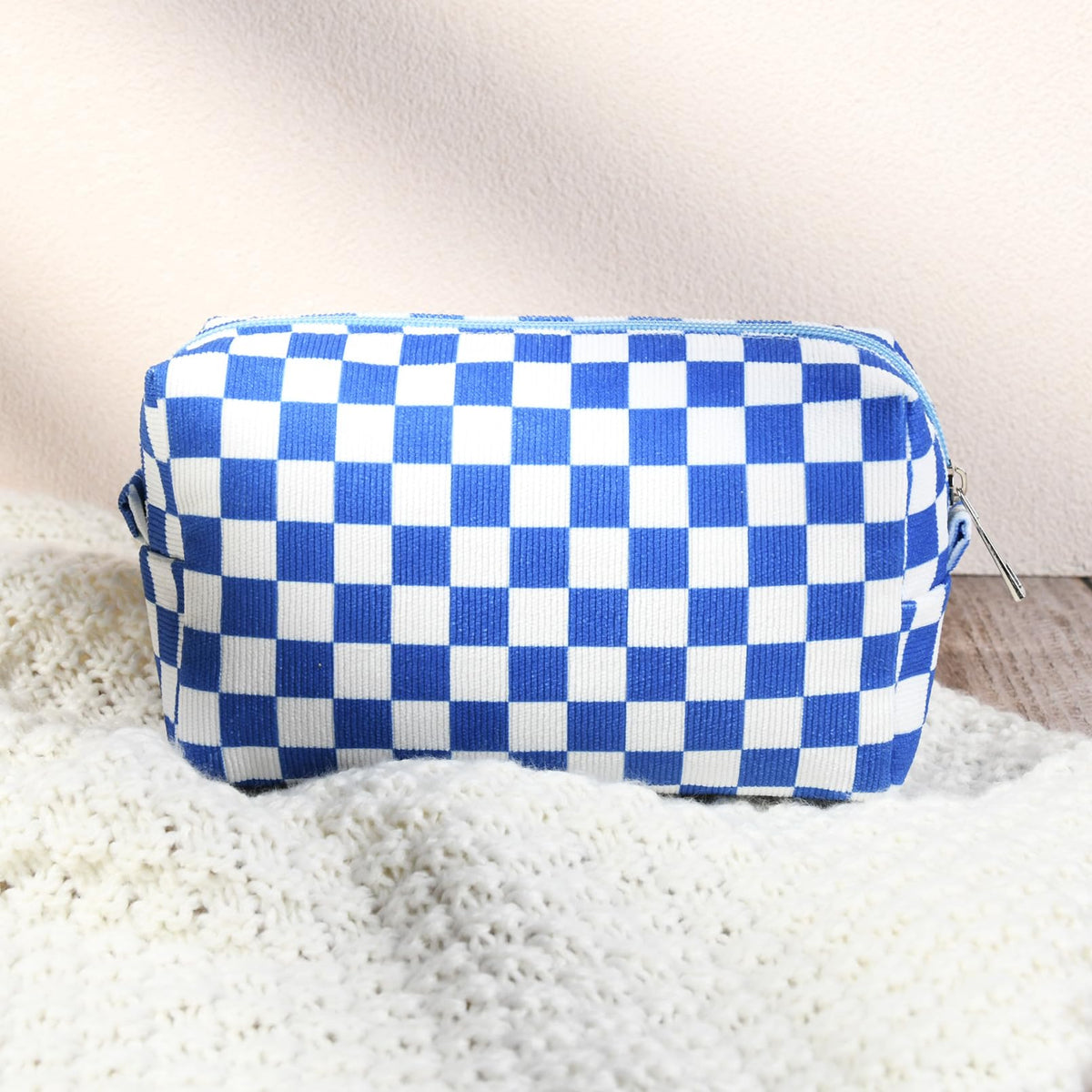 SOIDRAM portable makeup bag set in travel setting