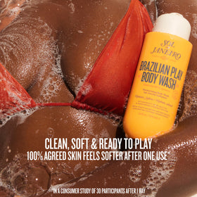 Sol de Janeiro Brazilian Play Body Wash 385mL lathering on skin
