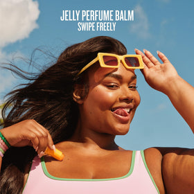 Sol de Janeiro Jelly Perfume Balm Cheirosa 62 in hand