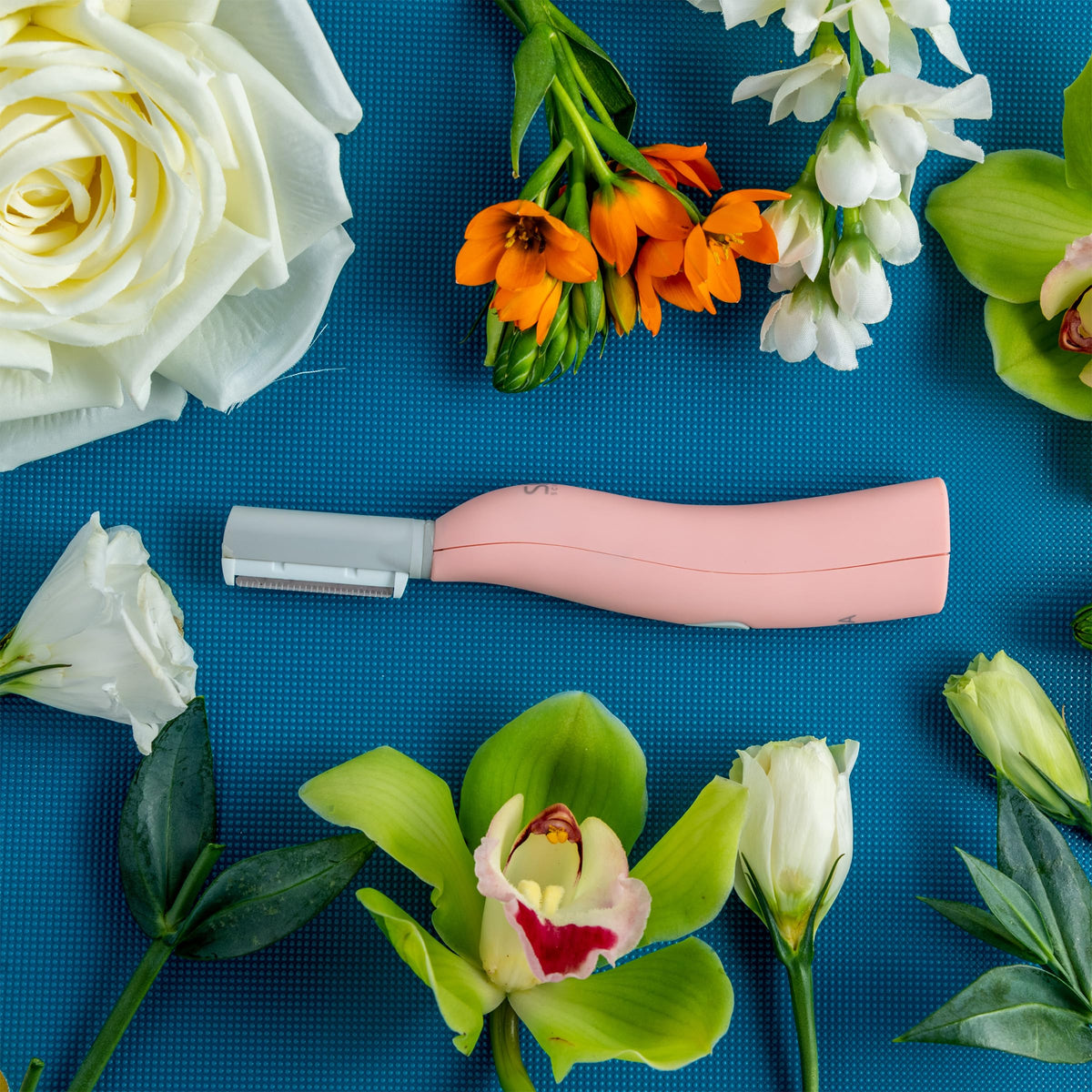 SPA SCIENCES SIMA Dermaplane Razor with USB charging cable