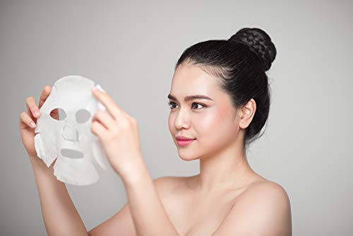 SpaLife face mask with Vanilla extract close-up