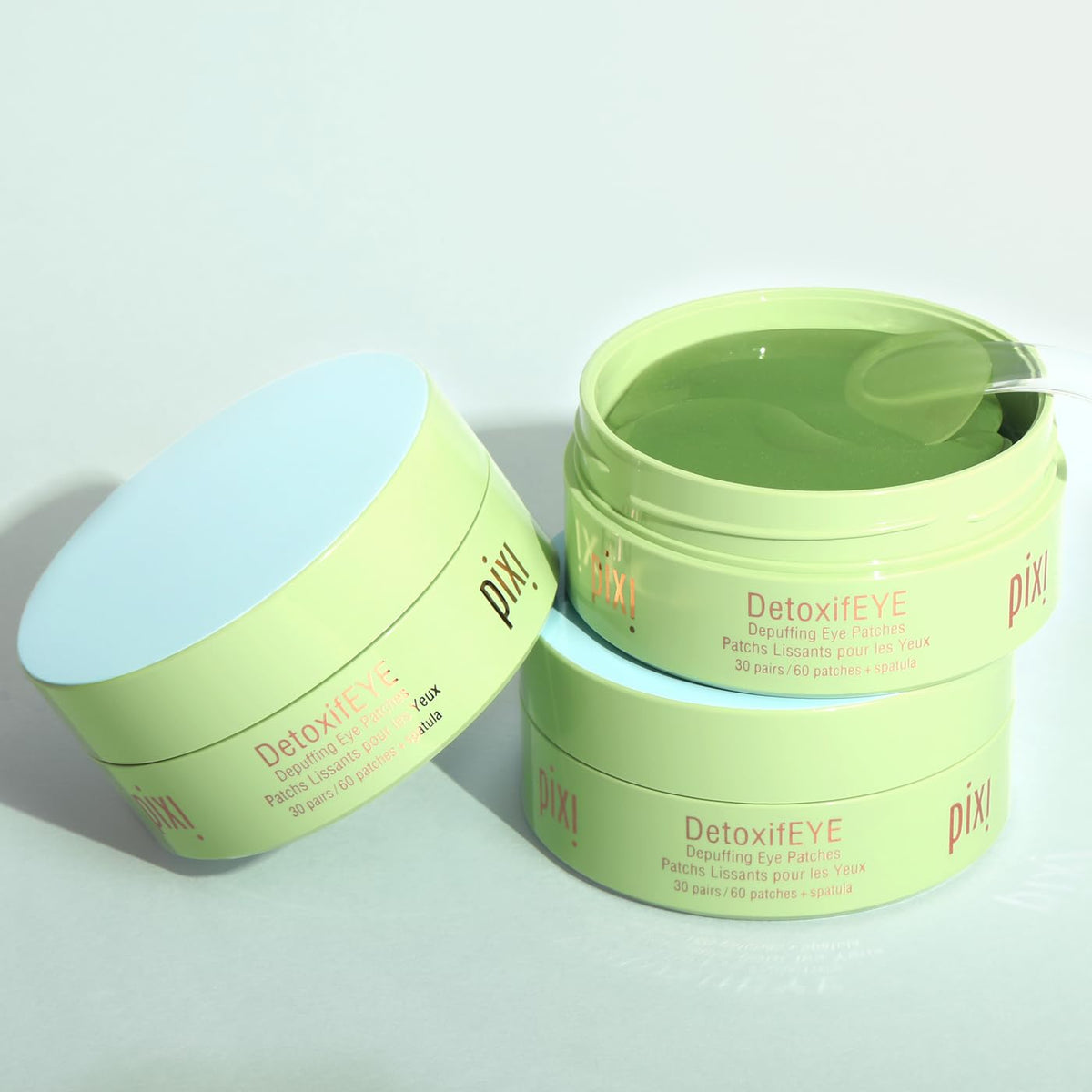 Spatula included with Pixi DetoxifEYE patches