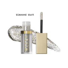 stila Glitter And Glow Liquid Eye Shadow applicator close-up