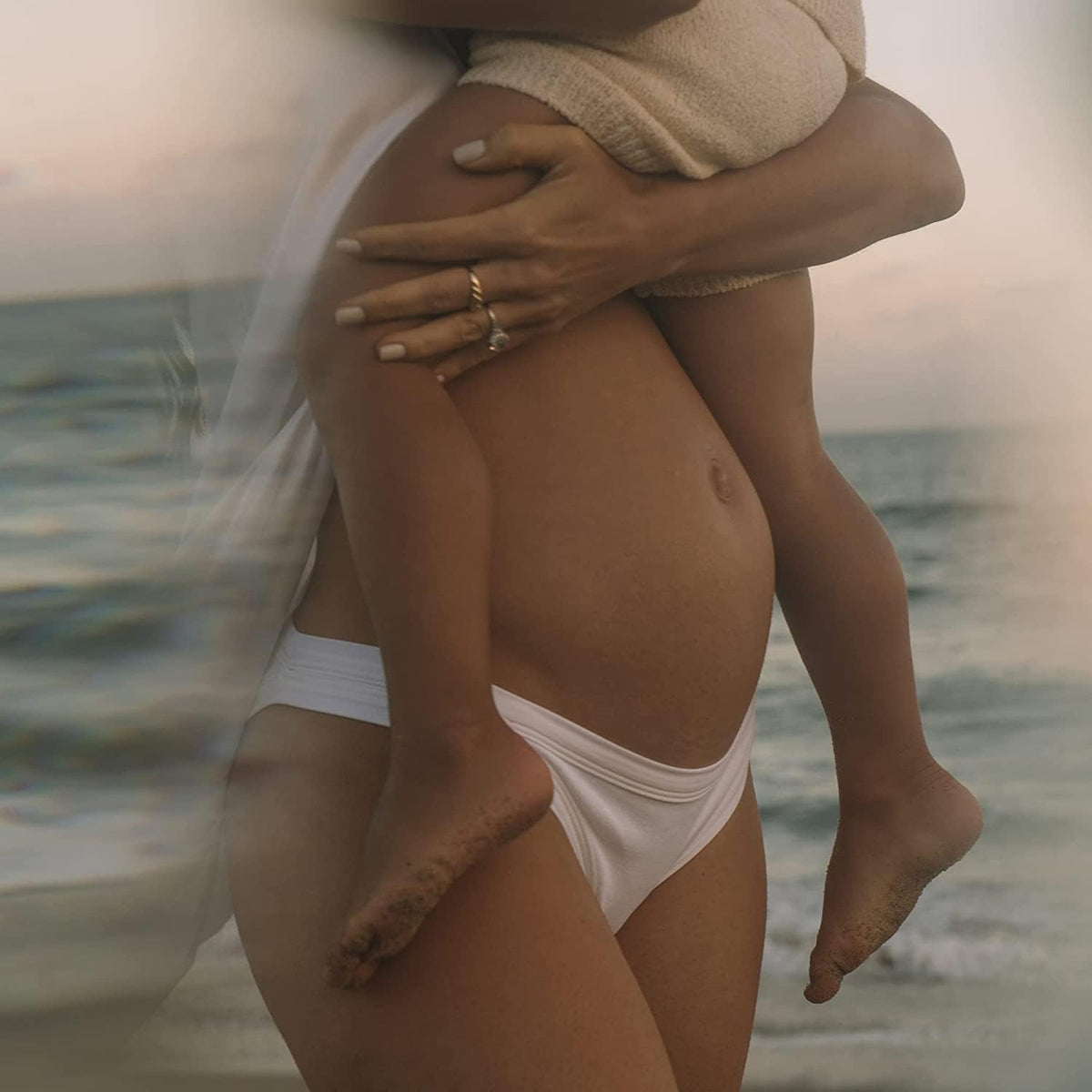 Summer Fridays Babymoon Belly Balm tube back view