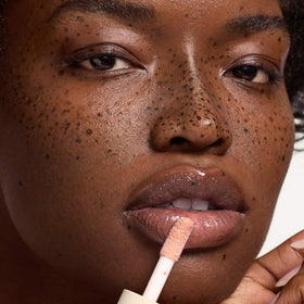 Summer Fridays Dream Lip Oil Bare Sand with other lip products