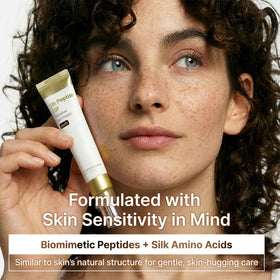 SUNGBOON EDITOR eye cream with a soft applicator