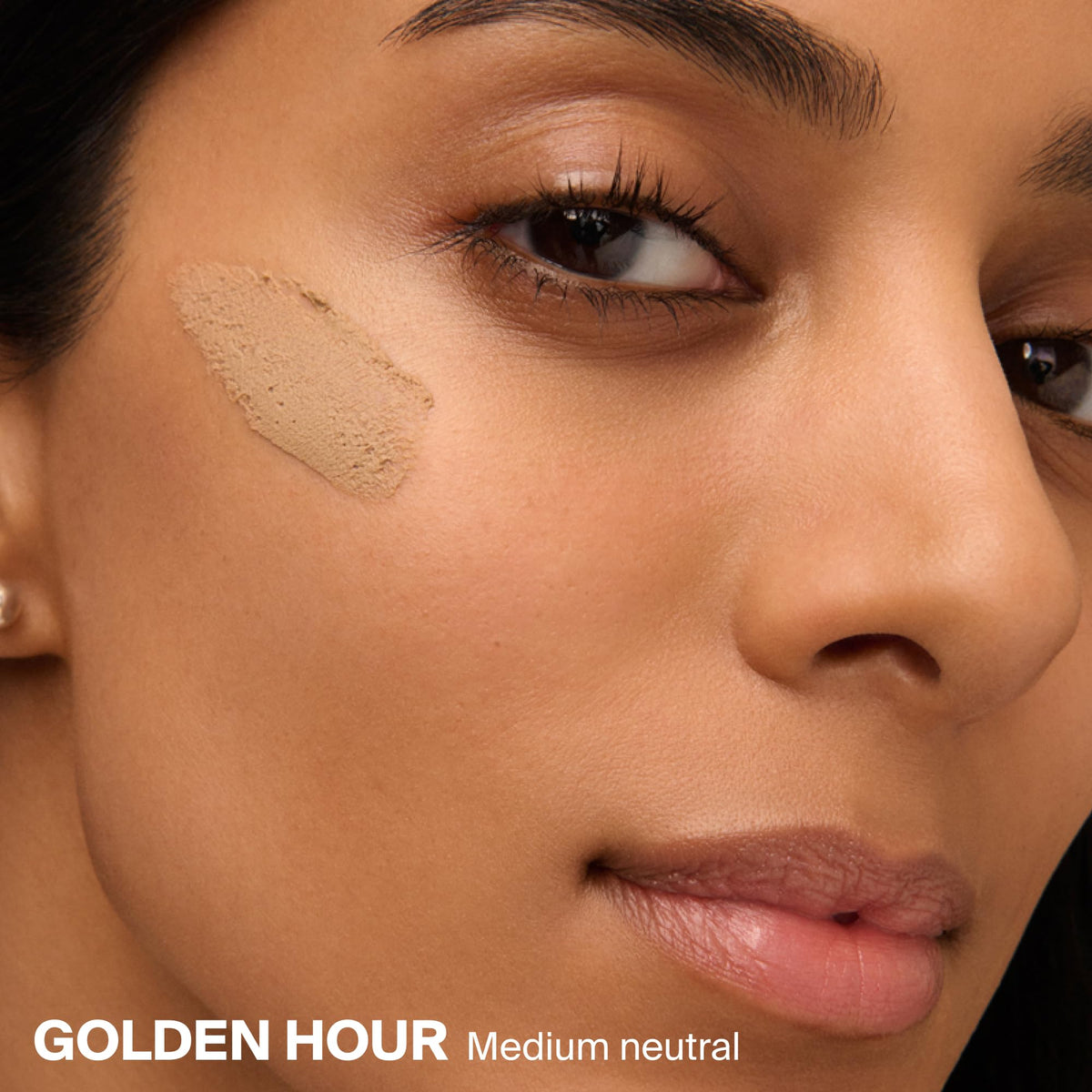 Supergoop! Mineral Mattescreen SPF 40 application on skin