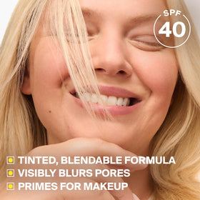 Supergoop! Mineral Mattescreen SPF 40 application on skin