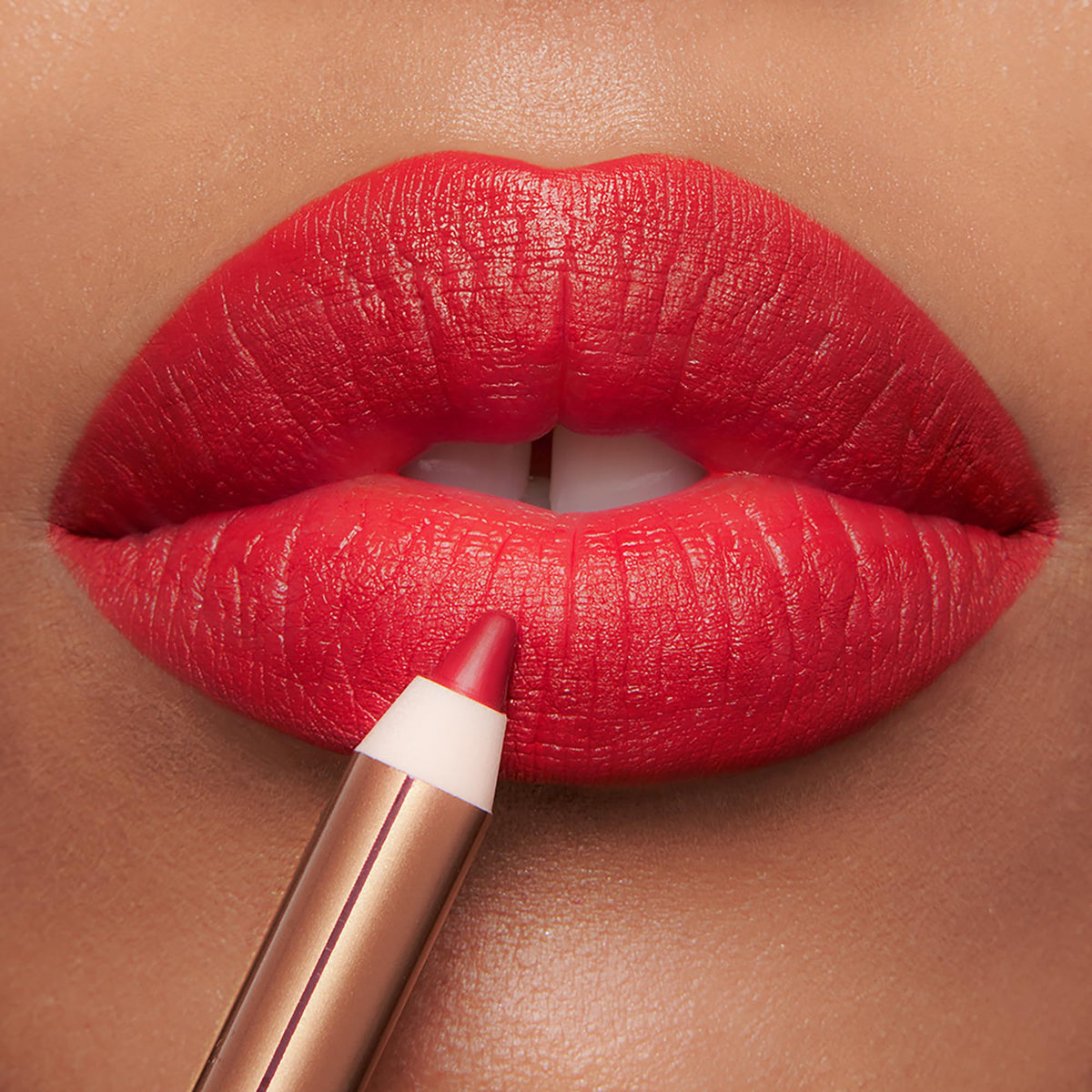 Swatch of Charlotte Tilbury Lip Cheat Lip Liner in Red Carpet Red