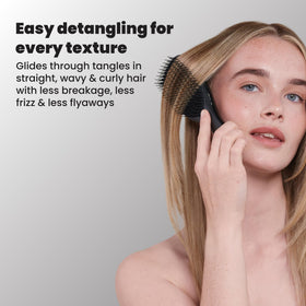 TANGLE TEEZER Ultimate Detangler Brush close-up of teeth