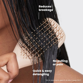 TANGLE TEEZER Ultimate Detangler Mini Hair Brush in Oat Cream close-up of teeth