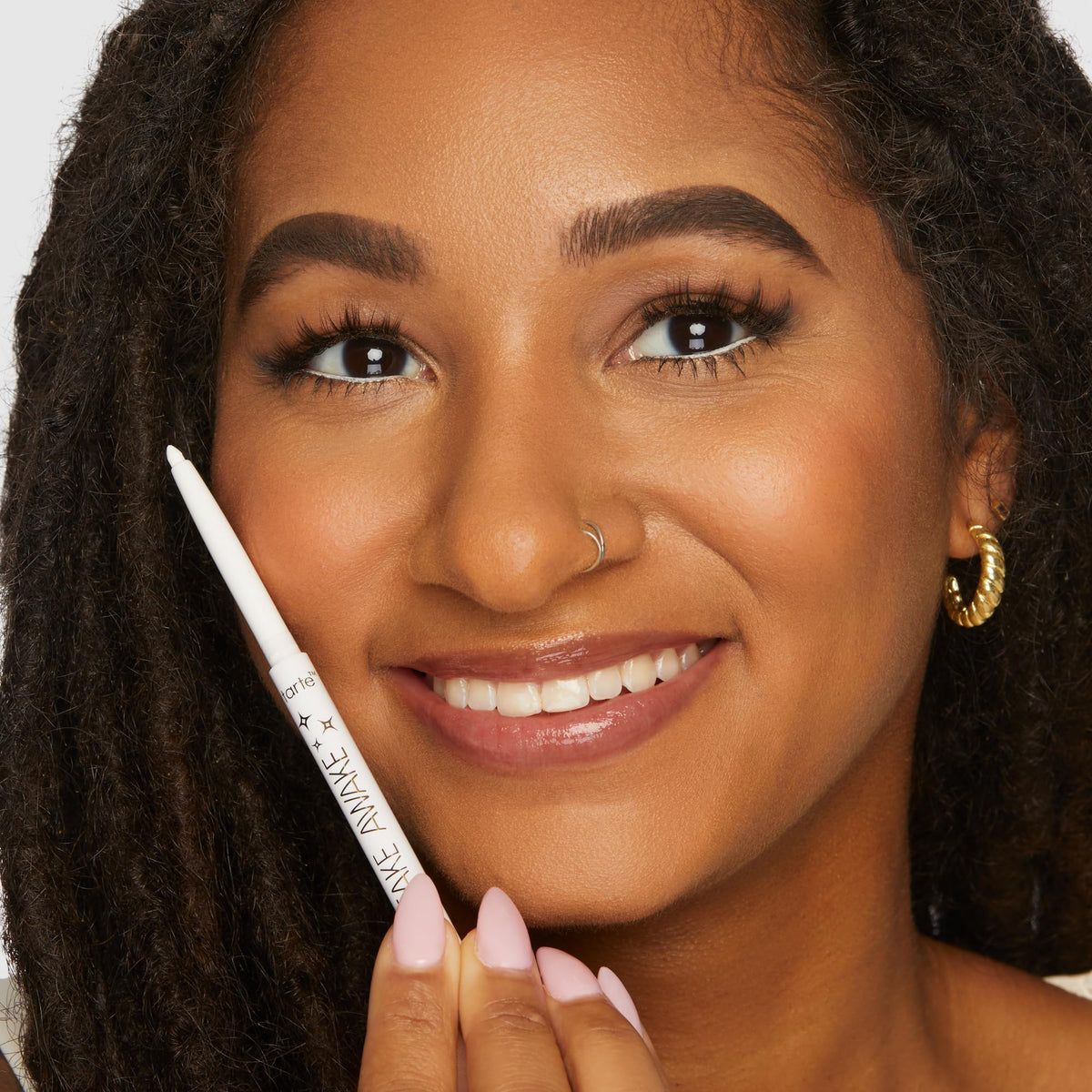 Tarte Fake Awake Eye Highlight Pencil close-up of the tip