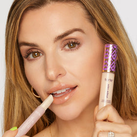 tarte Shape Tape Concealer applicator tip