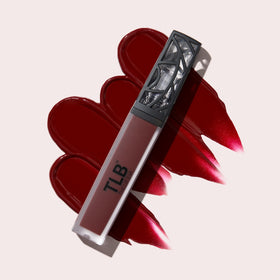 The Lip Bar Nonstop Liquid Matte Lipstick Mastermind applicator tip