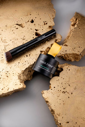 Thick Fiber Root Touch Up Concealer in use on hair