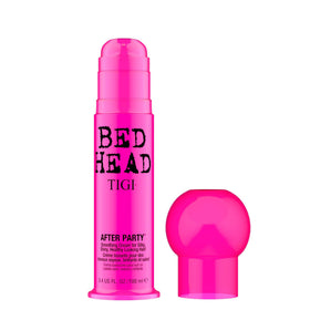 TIGI Bed Head After-Party Smoothing Cream 150g texture on hand