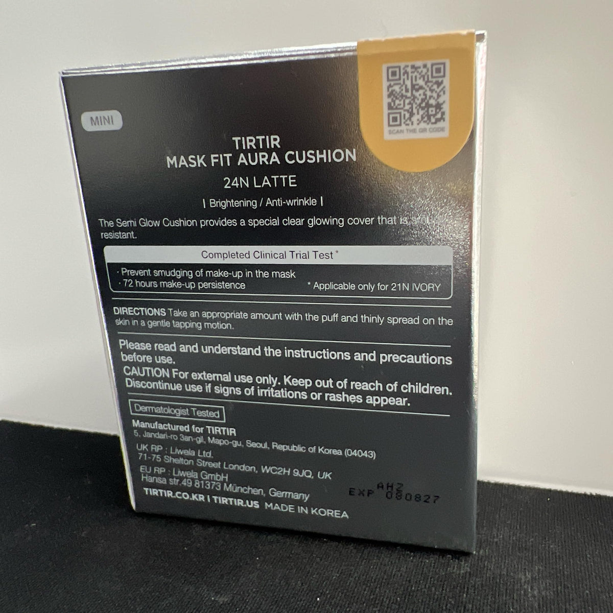 TIRTIR Aura Glow Cushion Foundation #24N Latte lifestyle scene