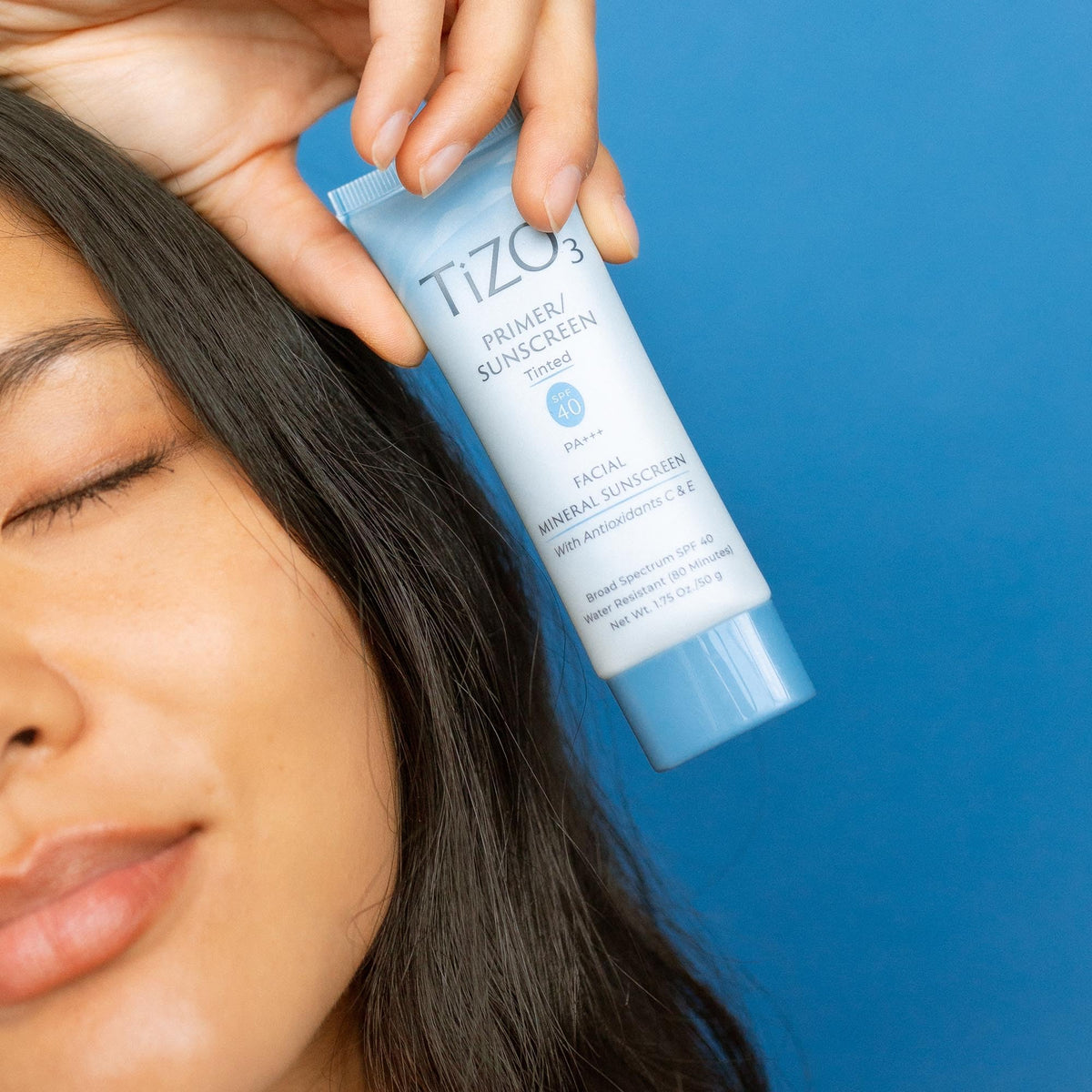 TIZO Facial Mineral Sunscreen Primer Tinted SPF 40 texture on skin