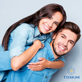 TOMUM Minoxidil Hair Regrowth Spray 5% with measuring dosage