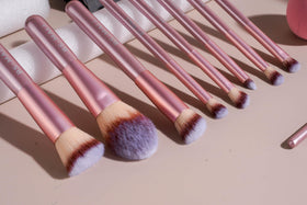 Travel-ready BS-MALL makeup brush set in protective case