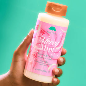 Tree Hut Merry Mint Foaming Gel Wash showing pump dispenser