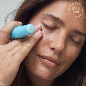 TULA Eye Balm Glow & Get It close-up of the balm