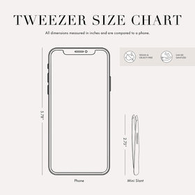 Tweezerman Mini Slant Tweezer slanted tip close-up