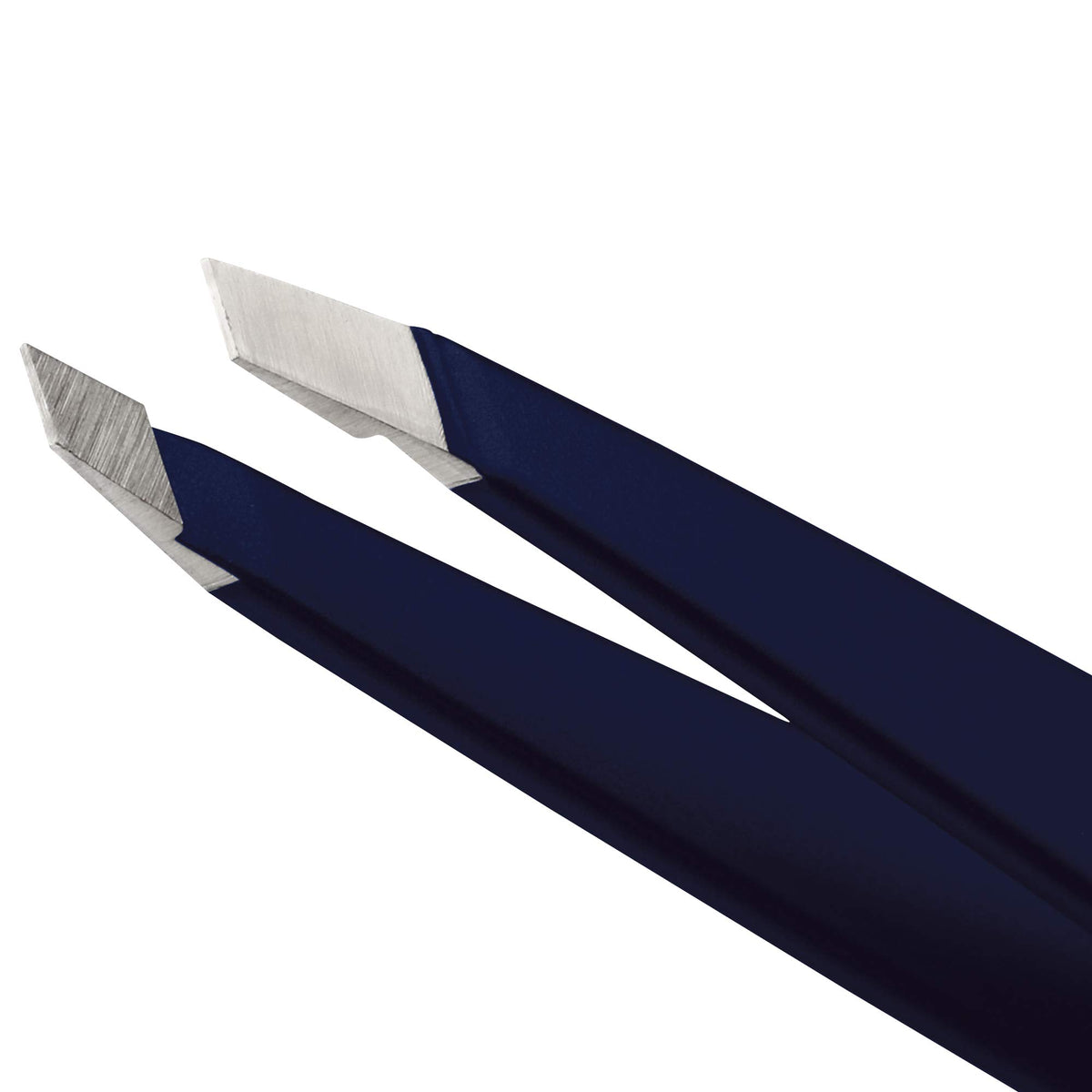 Tweezerman Slant Tweezer Evening Blue angled tip close-up