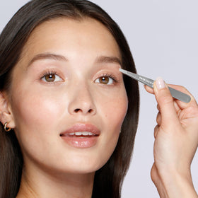 Tweezerman Slant Tweezer with 25-degree slanted tip