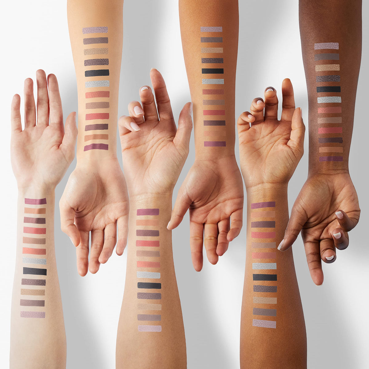 UCANBE Matte Eyeshadow Palette with applicator and packaging