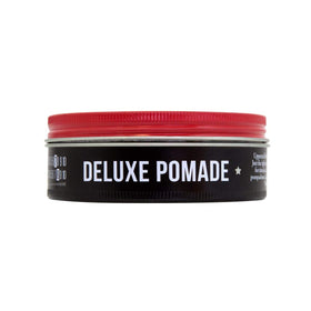 UPPERCUT DELUXE Pomade application on hair