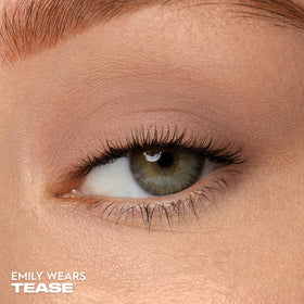 URBAN DECAY 24/7 Eyeshadow Cool Taupe Matte texture close-up