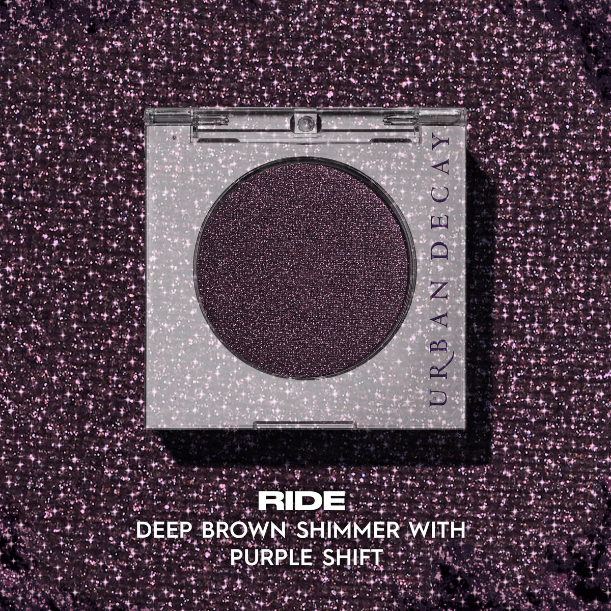 URBAN DECAY 24/7 Eyeshadow Deep Brown Shimmer on model's eyelids
