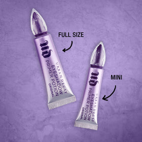 URBAN DECAY Eyeshadow Primer Potion Mini in hand