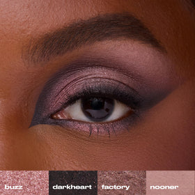 URBAN DECAY Naked3 Eyeshadow Palette with makeup brushes