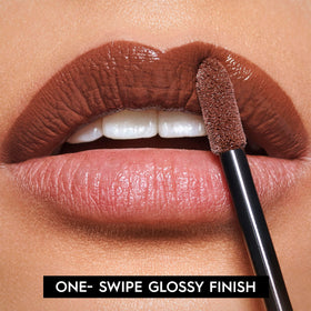 URBAN DECAY Vice Lip Bond Lipstick Toffee Nude swatch