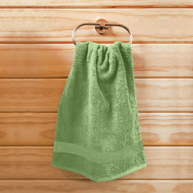 Utopia Towels Salon Towels showing soft texture and absorbency
