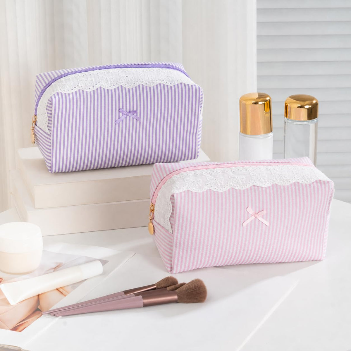 UUYUUY Makeup Bag in a backpack for daily use
