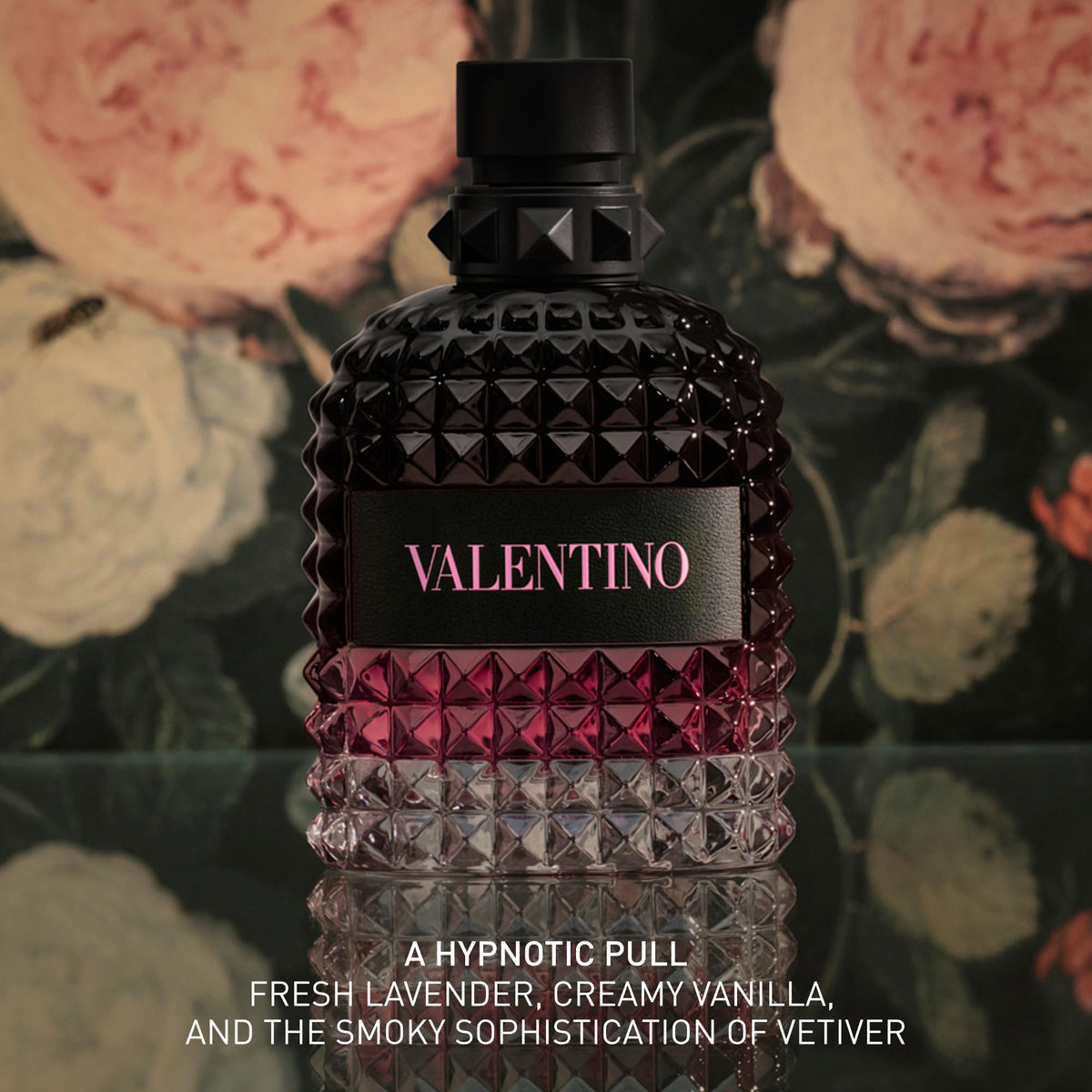 Valentino Uomo Born In Roma Intense bottle with cap