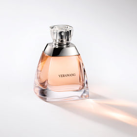 Vera Wang Eau de Parfum lifestyle scene