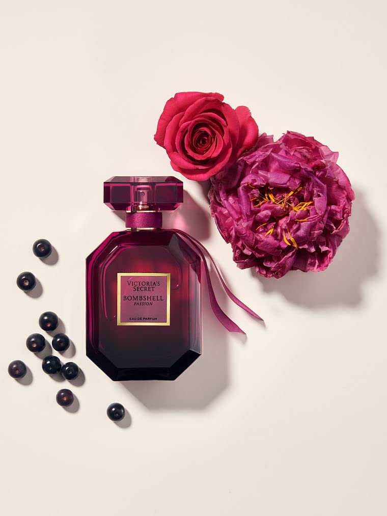 Victoria's Secret Bombshell Passion Eau de Parfum elegant packaging