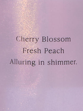 Victoria's Secret Love Spell Shimmer Body Mist close-up of nozzle