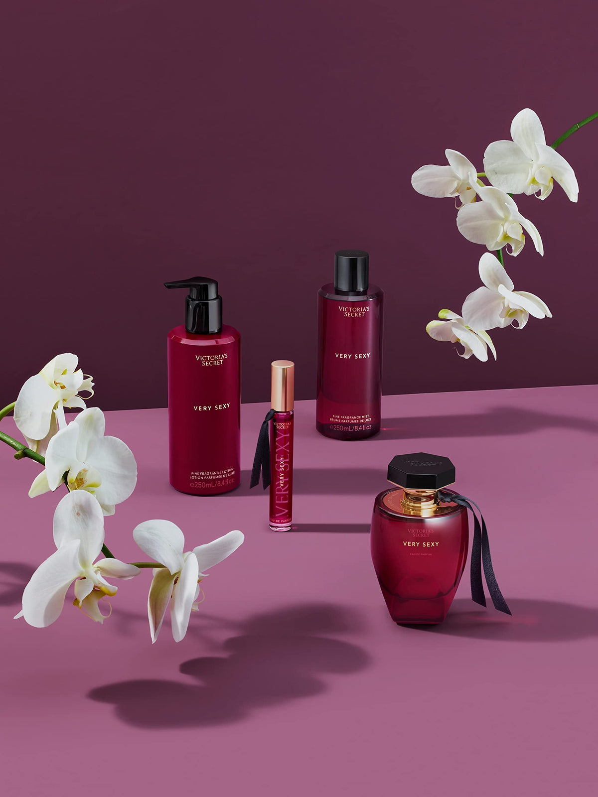 Victoria's Secret Very Sexy Fine Fragrance Mist 250 ml in lifestyle setting